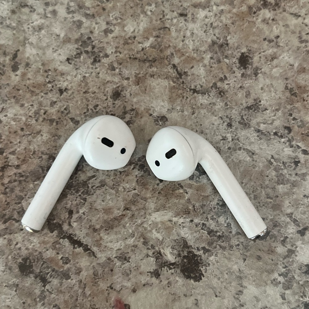 AirPods